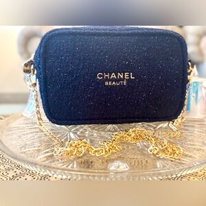 CHANEL Beaute Holiday CrossBody Bag :Sparkling midnight blue & classy gold chain